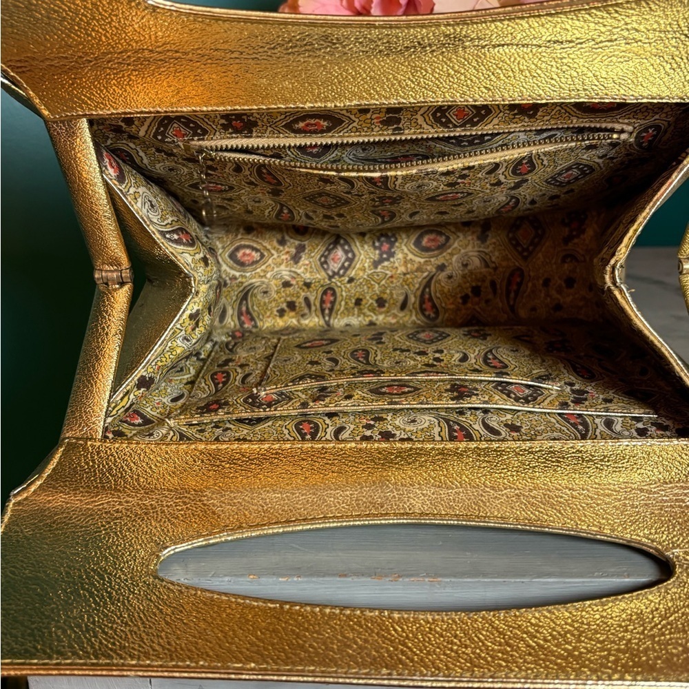 Gold Metallic Clutch with Sleek Minimalist Design - Picture 4 of 5